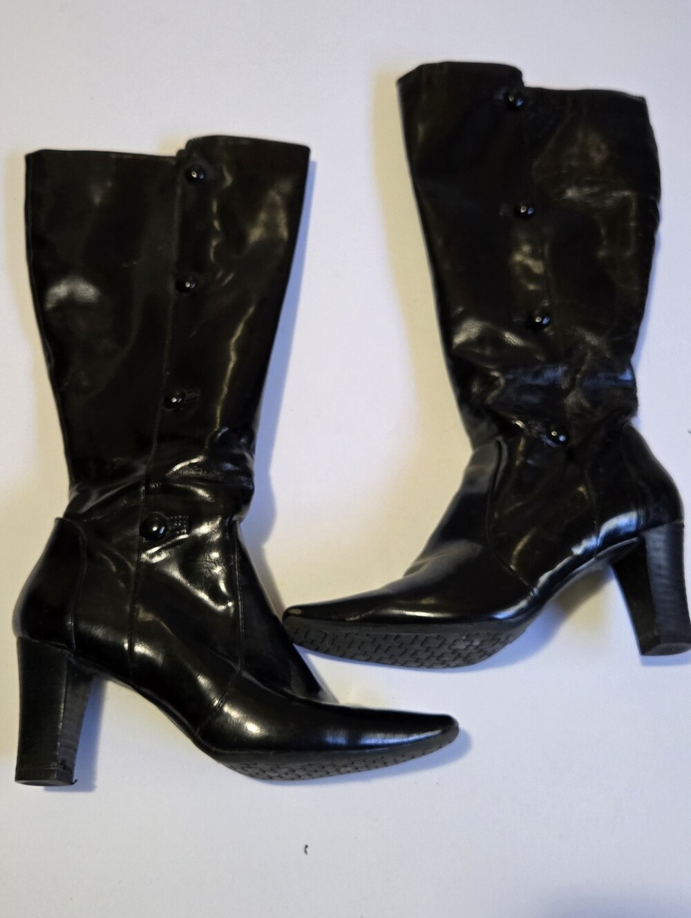 Classic Women's Black Mid-Calf Heeled Boots